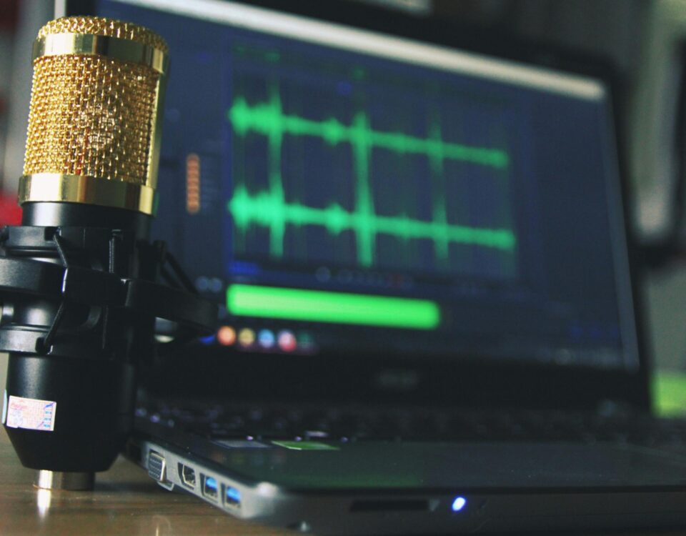 profesjonalne studio nagraniowe mikrofon do nagrań lektorskich